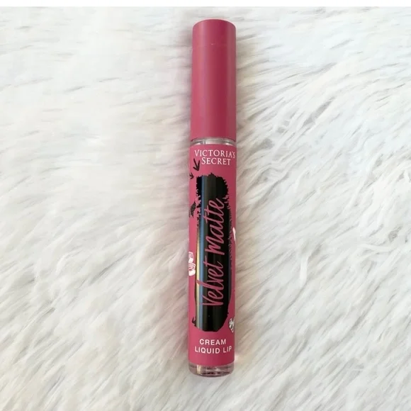 NWT Victoria’s Secret velvet matte cream liquid lipstick Full coverage - Picture 1 of 8